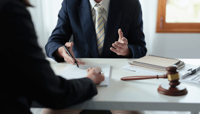 ثبت قرارداد بین موکل و وکیل